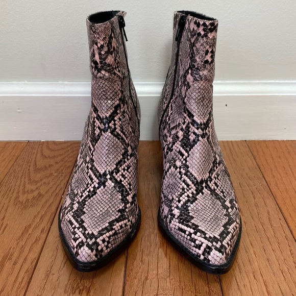 Jeffrey Campbell Kelam pink snake print booties size 6.5 - Picture 2 of 9